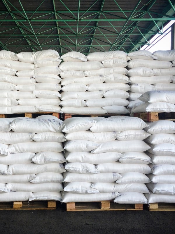 chemical-raw-materials-in-bags